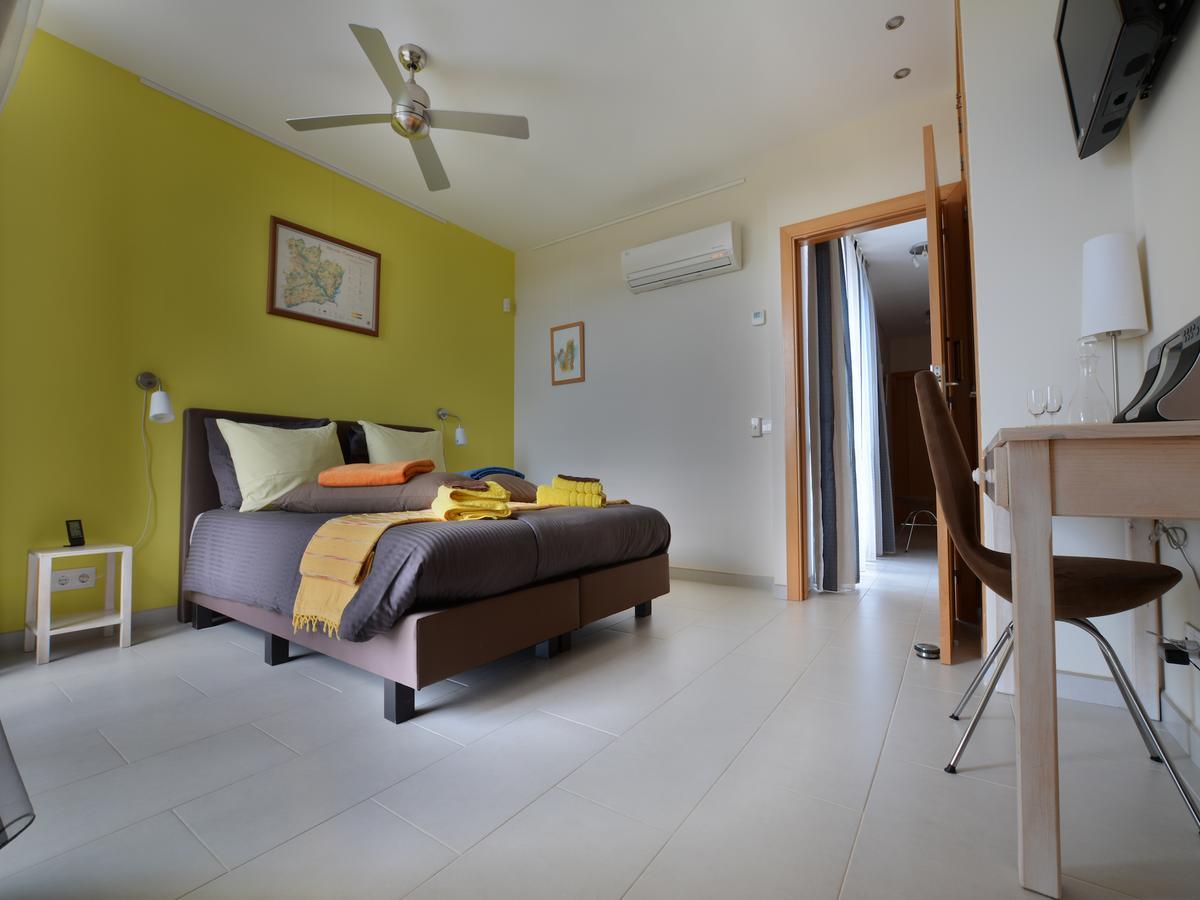 Bed And Breakfast Cas Al Cubo Тавира Экстерьер фото