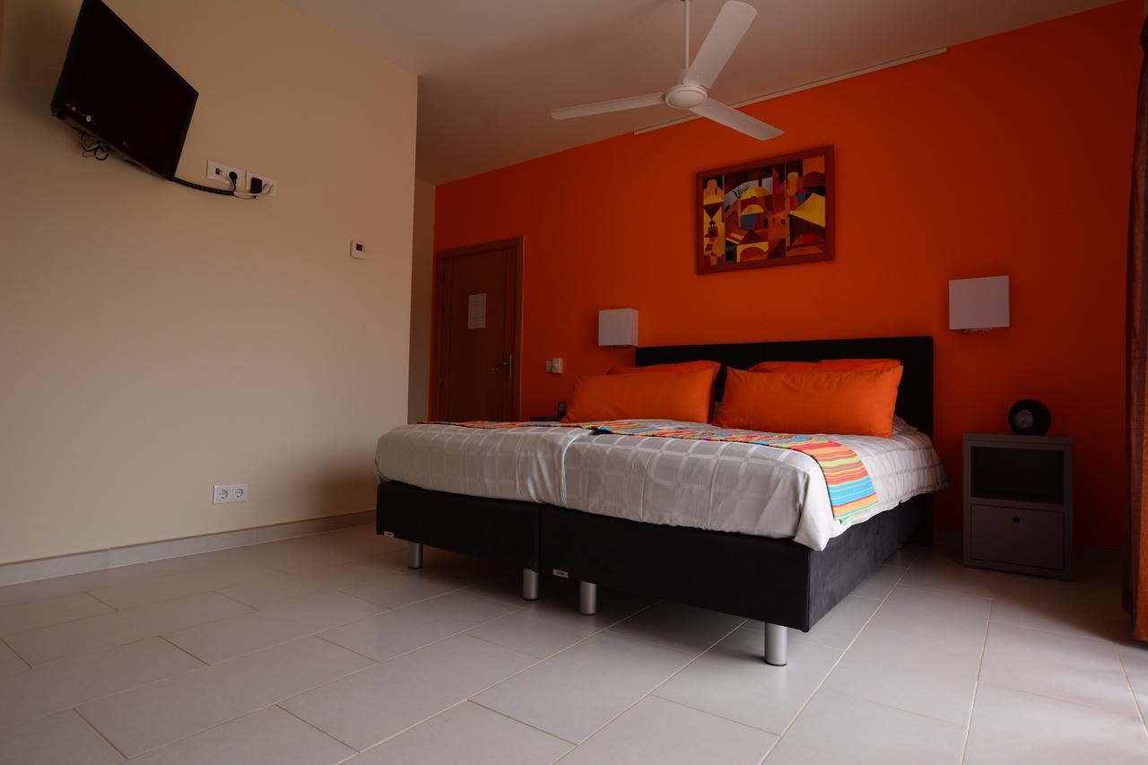 Bed And Breakfast Cas Al Cubo Тавира Экстерьер фото